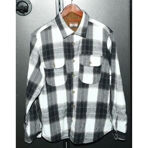 Aventyr Mountain Men's L Black And White Plaid Flannel Shirt Zip Side Pockets